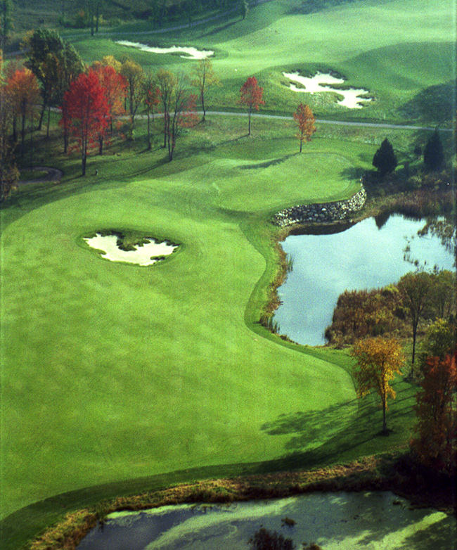 Tour all 18 holes at the Grande Golf Club