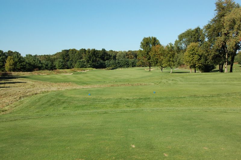 Tour all 18 holes at the Grande Golf Club
